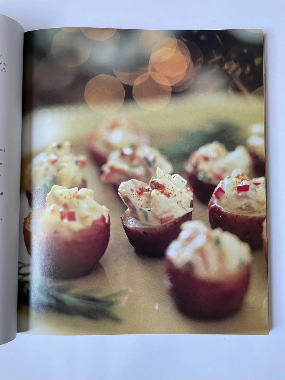American Christmas Cookbook.  Recipes & ideas to inspire Holiday Traditions